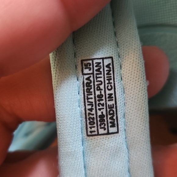 Teva Tirra Sport Sandals, unisex,  size youth 5 - Picture 6 of 9